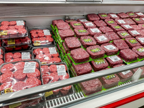 美牛關稅取消！絞肉、內臟開放進口，萊劑標準怎麼訂？食藥署解答！頭骨腦脊髓仍禁：校園優先吃國產肉