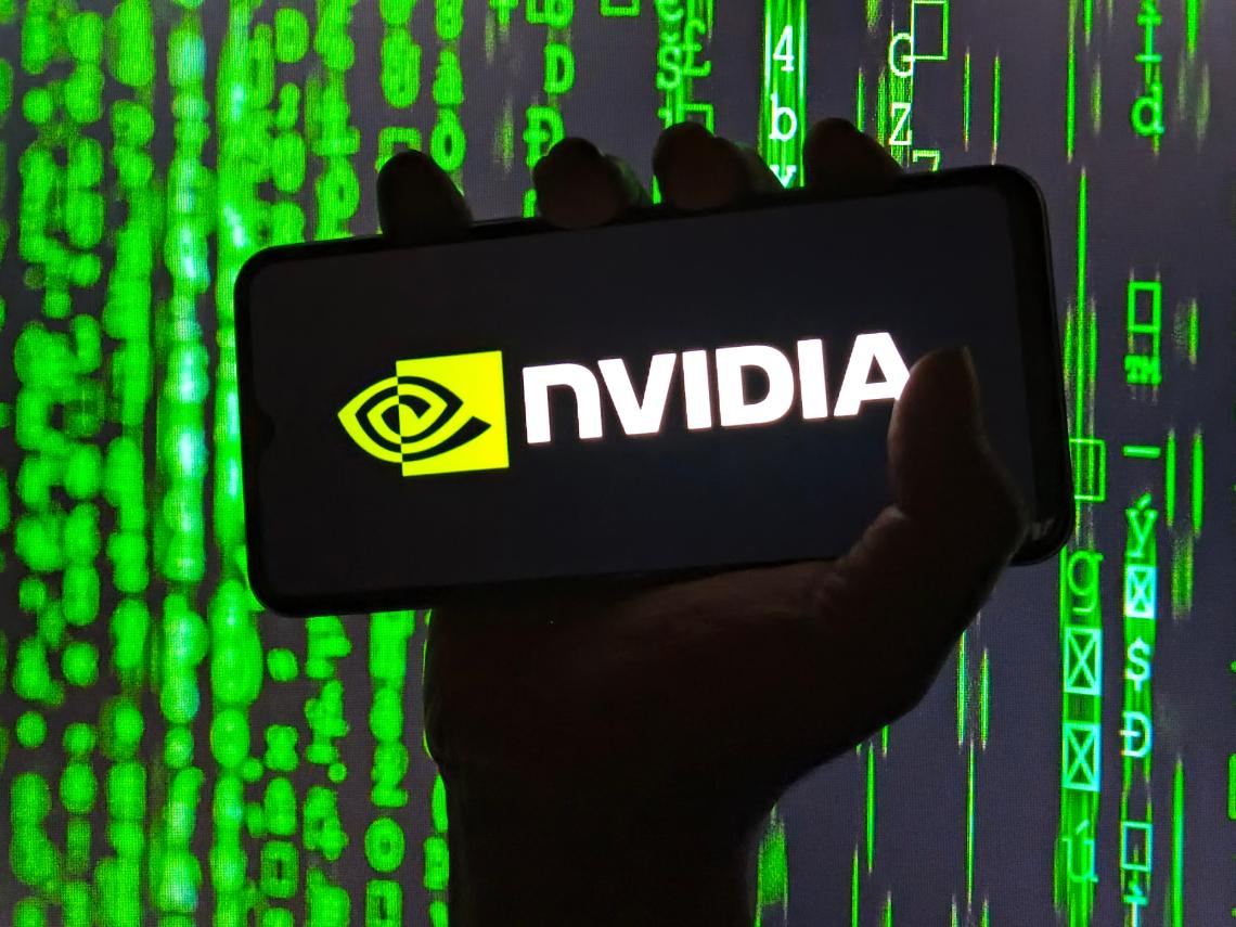 輝達穩住Meta簽大單，多年合約售數百萬顆AI晶片，500億美元合作案曝光！為何英特爾、AMD壓力山大？