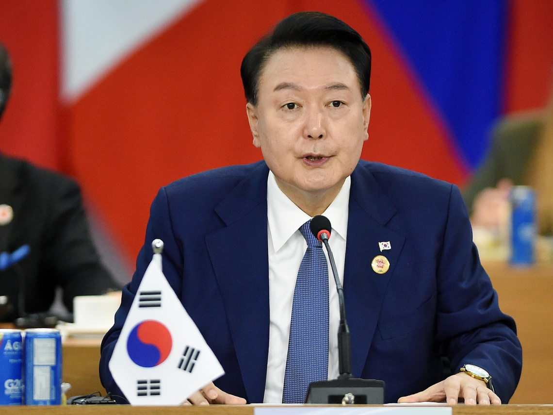 「光之革命」擋下尹錫悅戒嚴之亂，不流血化解憲政危機 南韓國民獲推薦提名諾貝爾和平獎