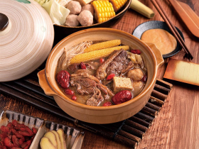 天冷狂吃麻油雞、羊肉爐…恐會「補過頭」     中醫最推的補品  從良好睡眠做起       