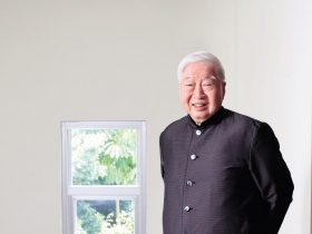 南僑陳飛龍辭世》杜老爺、點水樓都是他創的！掌舵逾半世紀，他如何帶領水晶肥皂王國多角化轉型？