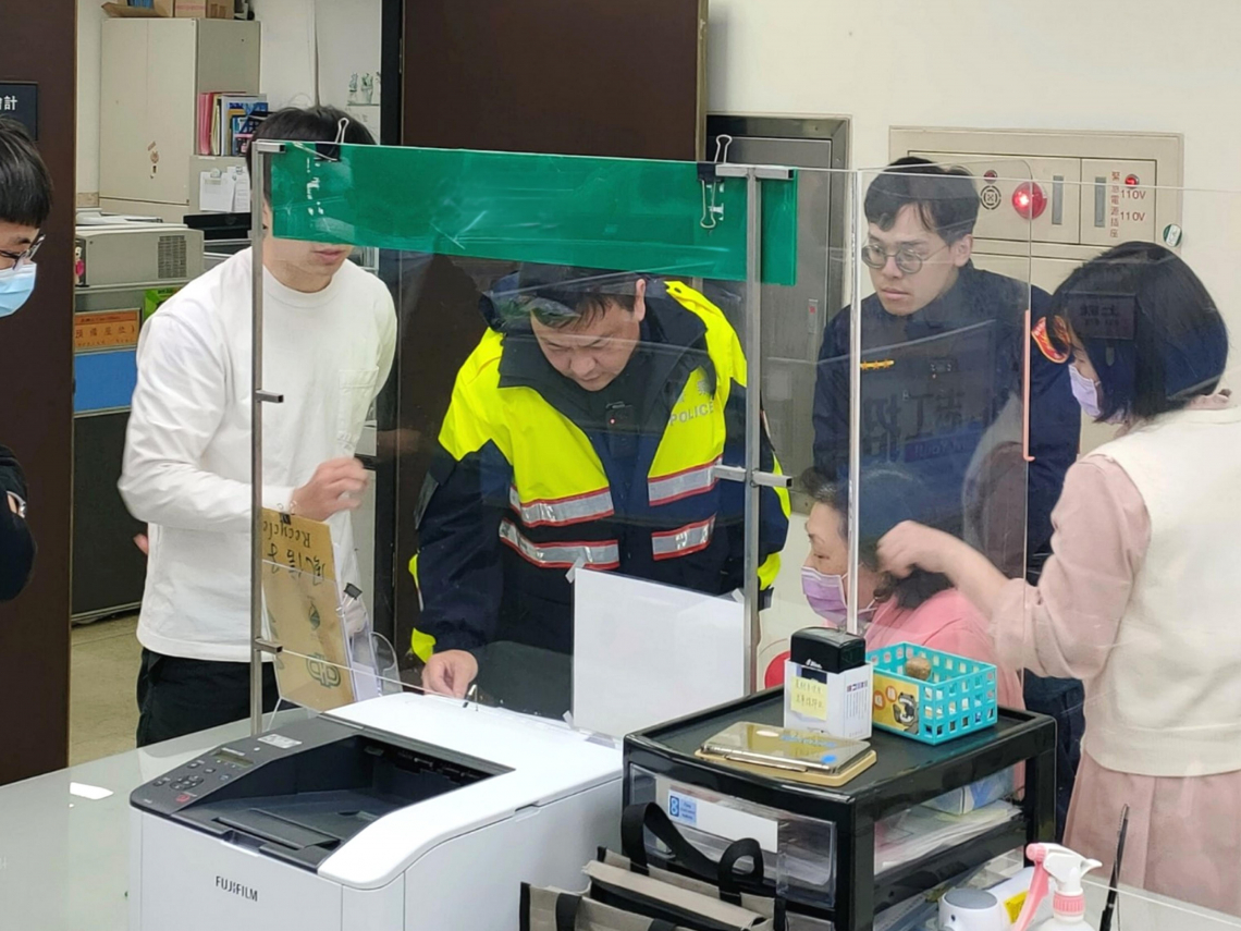 詐團如何騙走獨居長輩的房產？手法曝光！新北市已為8000人內部註記把關…地籍異動即時通是什麼一次看