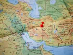 伊朗美國開戰／轟炸5國美軍基地，美伊戰爭擴大！台股怎麼走？金價、油價、債市：48小時關鍵解析