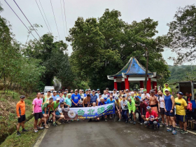 在下著小雨的山區搖滾，8K山林路刺激又緊張！捷兔路怎麼玩？謝金河：完美路線要經過長時間設計