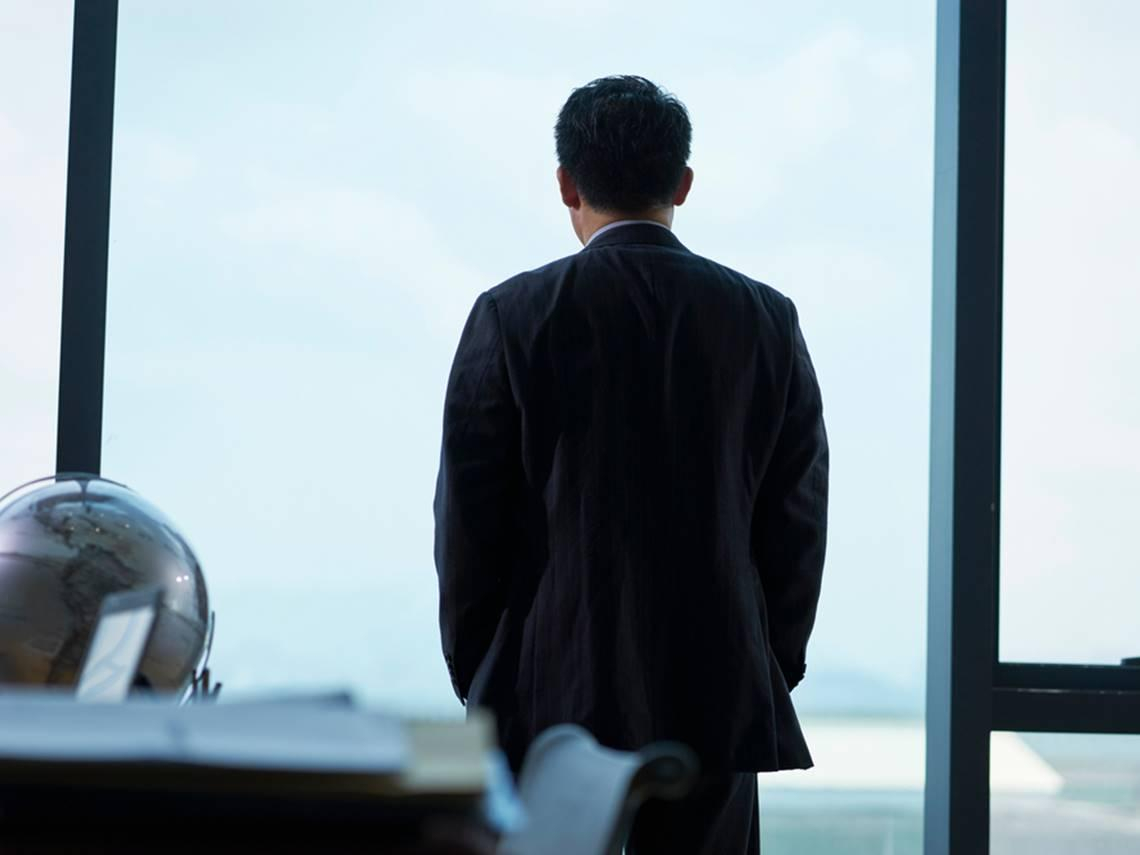 包下整間餐廳慶生卻想哭？身家千萬老闆在豪車裡嘆氣：最怕死後沒人真心難過「有錢也買不到5樣珍貴財富」