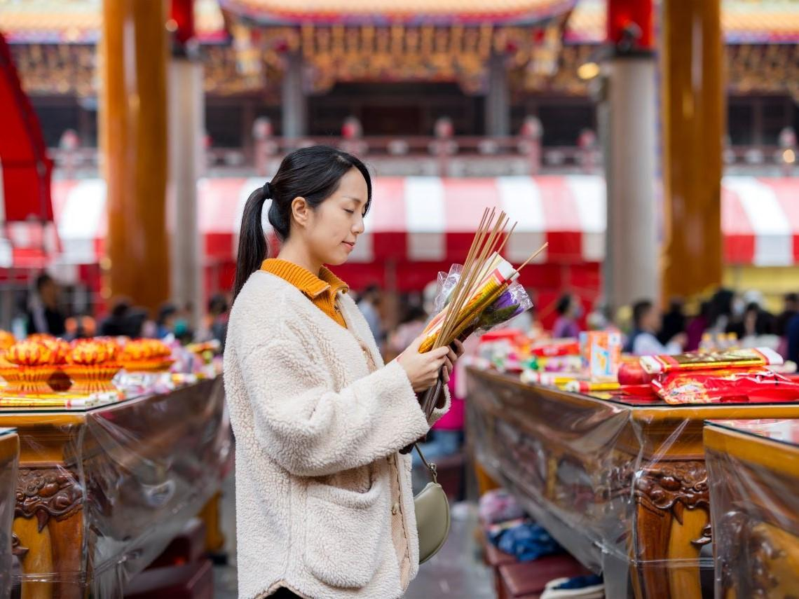 年少覺得「人定勝天」，老後才懂「天命難違」…施昇輝：走春拜廟不為迷信，是求平順安定