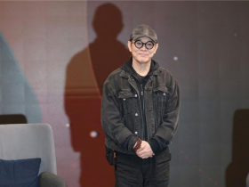 李連杰被傳「換血換心臟」現身闢謠：怎不說換華為心、小米腎…首談「小女兒罹憂鬱症」：我很愧疚