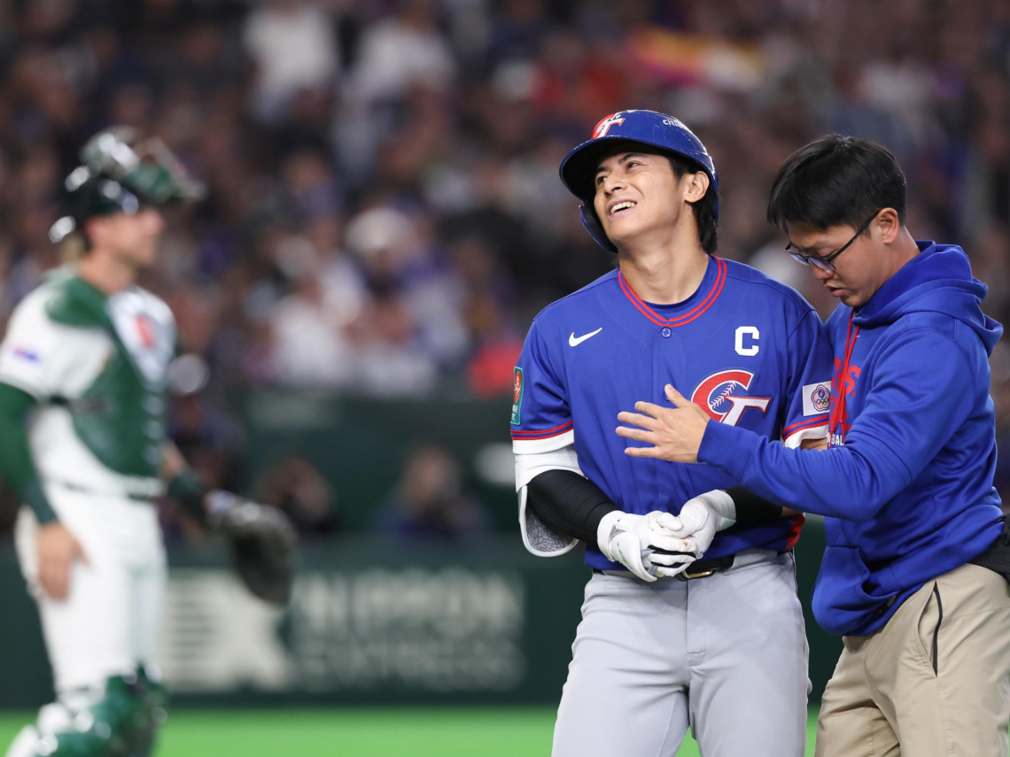 WBC經典賽／陳傑憲觸身球傷勢如何、骨裂石膏固定多久能好？澳洲投手被狂噓、林安可喊嚇到…隊長回應了