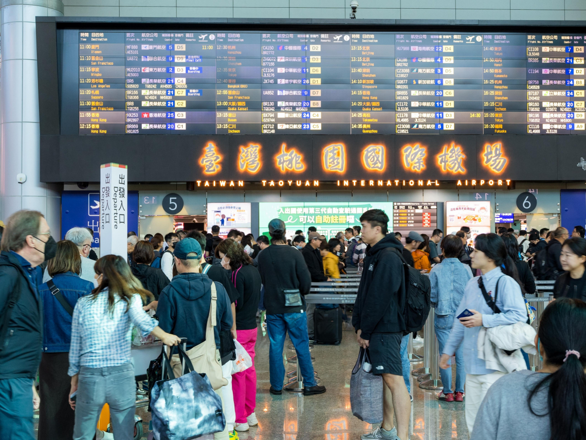 經典賽應援回台注意！日本「5大熱門零食」禁入境，違規罰100萬...泡麵、生乳捲可以帶嗎？