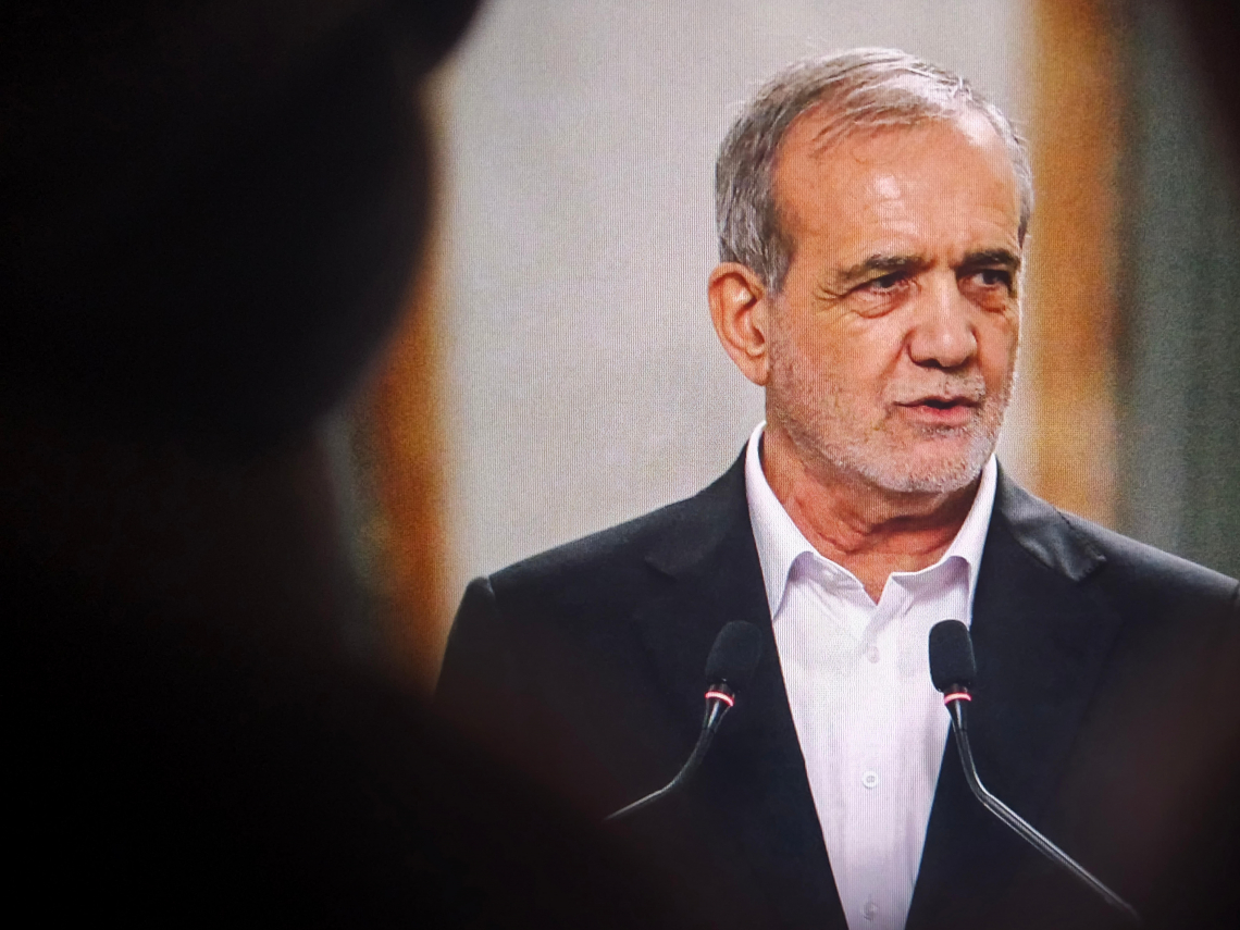 無差別攻擊鄰國，伊朗總統道歉：無意侵犯不會再打「除非1狀況」！川普喊投降他回嗆「把夢想帶進墳墓吧」