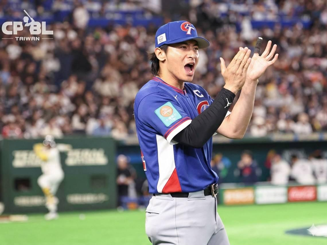 陳傑憲手套繡爸爸口頭禪「無我」撐過每場戰役！打不好就叫球棒「去罰站」？身價破億、台灣隊長的安打養成祕密