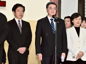 卓榮泰包機價格曝光，「收據全在紙袋內」還原赴日經典賽決策過程！松指部專機為何能飛，顧立雄親解