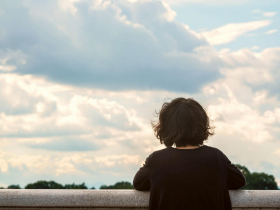 長照父母到離世，沒出錢出力的弟弟卻要我拋棄繼承！律師揭3招討回公道：爭產不是為錢，是被愛的證明