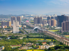 會有第四次石油危機？油價通膨讓房市保值心態上升！但李同榮為何說短多長空「股房續脫鉤」？