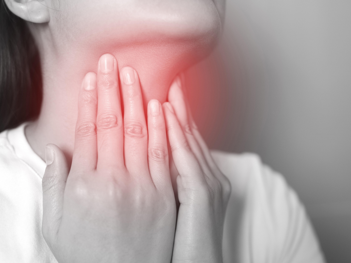 食人菌是什麼？死亡率50%「有疫苗能打」？一家8口全中「喉嚨像刀割」…A型鏈球菌症狀和感冒哪不同