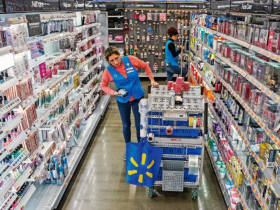 自學AI系列2一代理式AI帶動「氛圍開發」崛起，自動生成合約、購物助手…人人都能打造AI工具