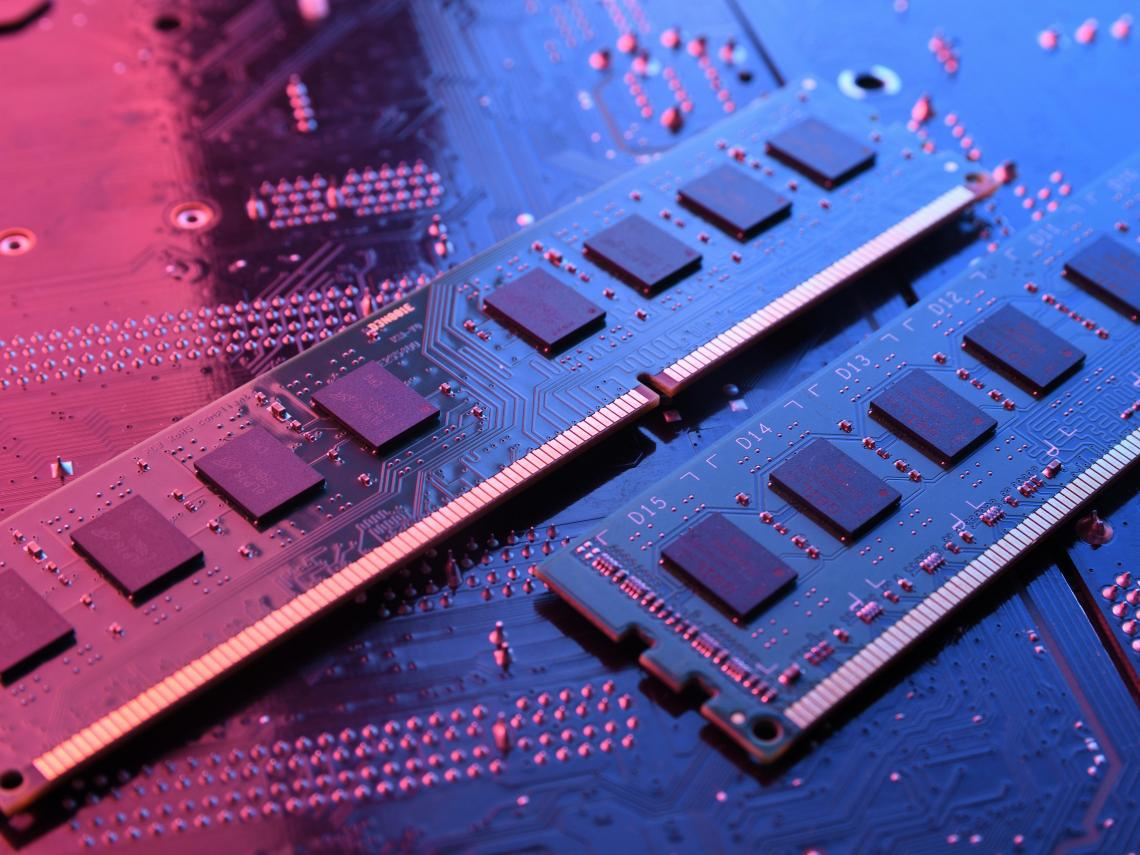 旺宏(2337)股價88→143.5元又亮燈，7天漲6成能追？SK海力士會長喊有4年肉可吃，300元有譜？