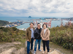 蔡英文「爬山系輔選」爆紅，600萬人朝聖！還有哪些爬山小夥伴排隊等？賴清德呼應：你們上山下海我來