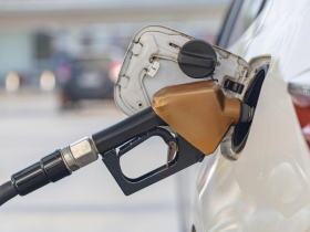 油價凍漲2周中油苦吞33億、規劃增資3500億，政府動員3大支持！天然氣LNG會斷？卓揆最新說明