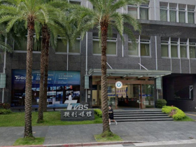 TVBS裁員傳近百人，連卓新獎記者都逃不過！下波裁掉高薪只要「低薪菜鳥」？被爆職場霸凌？公司回應