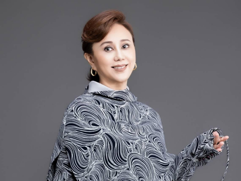 孫翠鳳26歲喪子、事業破產，回明華園演女鬼…她從台北OL變當家小生：婆婆偷塞2千暖透心底