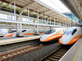 搭高鐵手機會斷訊？時速300公里追劇上網未來不再卡！高鐵攜3大電信砸20億改善通訊，完工時間曝光