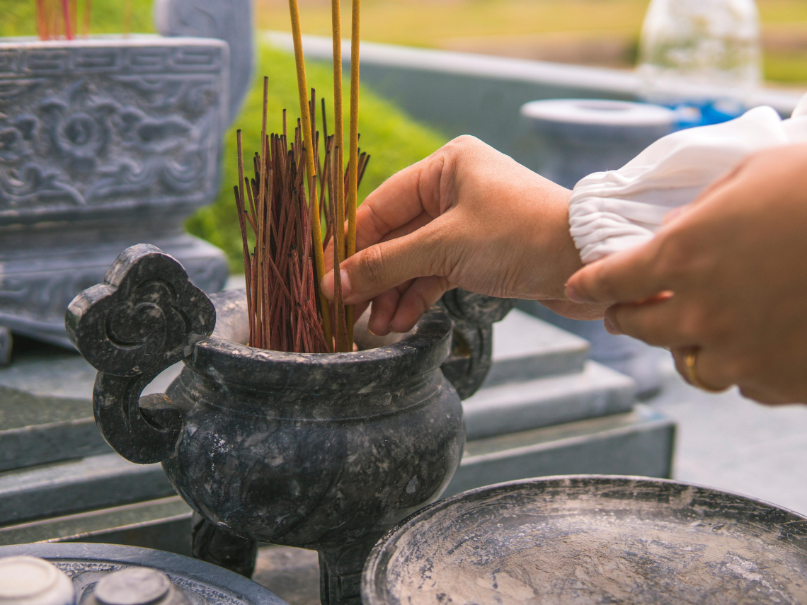 恙蟲病是什麼？死亡率達6成！發燒頭痛… 5大症狀、潛伏期一次看，清明連假掃墓小心「已爆25例」