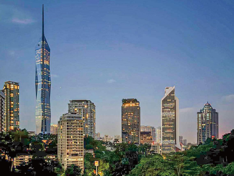 城市高空的奢華與矛盾