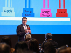 ESG永續台灣高峰會》不要害怕高碳價！歐盟近20年減碳51%，為何GDP仍能成長63%？德國前環境官員揭關鍵