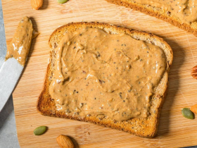 全麥吐司＋營養奶竟害腎衰竭！他這樣吃早餐竟踩雷…腎臟醫教6飲食原則：3個月脫離洗腎警戒線