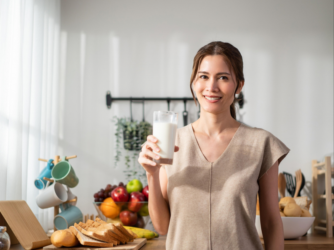 黑豆漿比較健康？熟齡族更該這樣選！補鐵質、抗氧化、防便秘…功能差異一次看懂