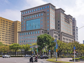 藍營舊中央黨部爭議34年前就被揭  法院：關鍵在舉證        國民黨超低價購地  為何黨產會追討吞敗    