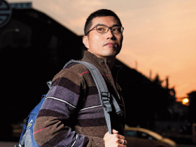 比死抱0050更快財富自由！他38歲提早退休，靠6指標抓飆股，一年只操作2次報酬贏台積電「2檔名單曝光」