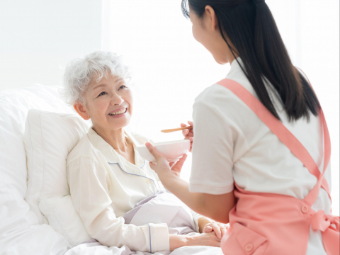 「開完刀再補營養」來不及？醫曝「這段時間」是關鍵：縮短3成住院時間、降低41%感染風險