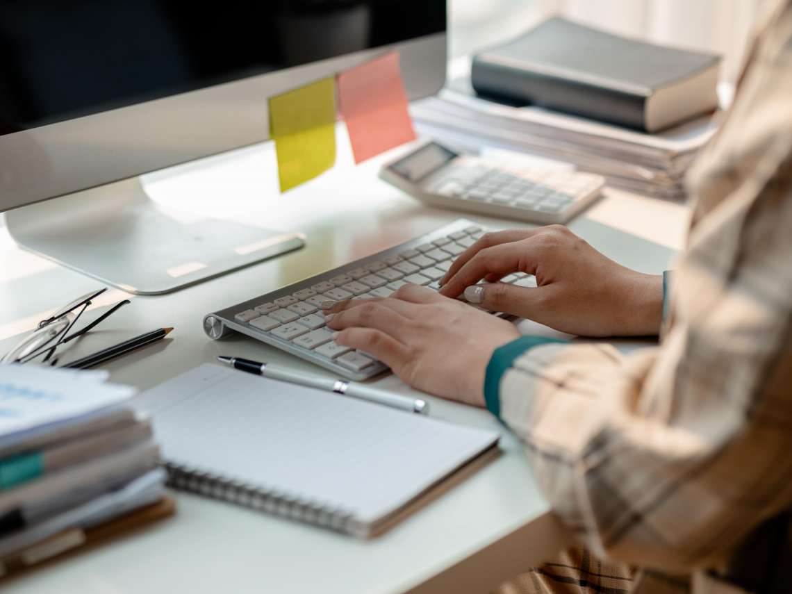 2026清明連假薪水、加班費怎計算？排班制能要求補假、哪幾天上班有「雙倍薪」？月薪、時薪試算看懂