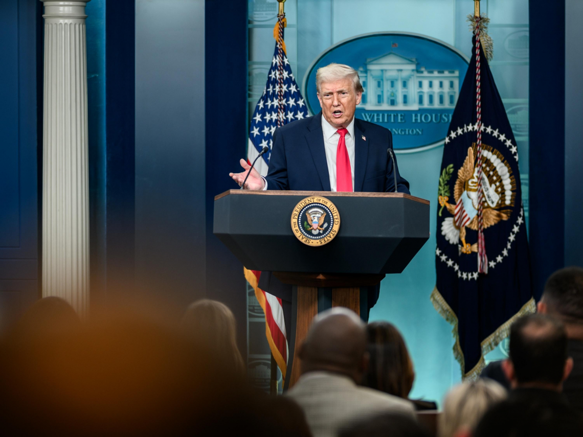 美伊戰爭戰況／川普嗆聲伊朗：再多點時間就打開荷姆茲「拿到石油大賺一筆」！美2戰機遭擊落影響談判？