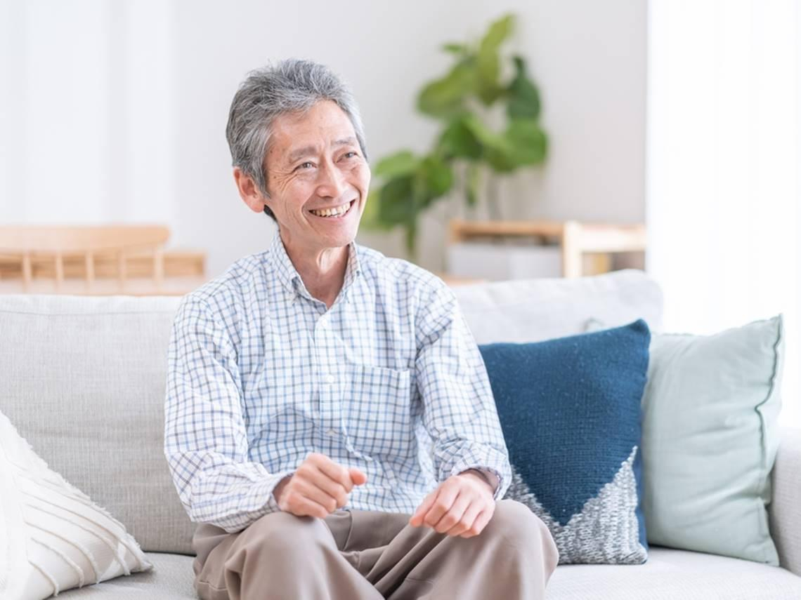 78歲翁擁2千萬為何堅持「月花6萬租屋」？看老友800萬住養老院「後悔被套牢」才懂：晚年手握現金才安心