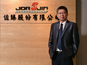 視界重構，未來即現：AI 賦能 AR，重塑通訊與元宇宙產業新藍圖