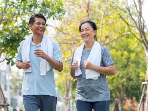 60後別再減肥！醫揭微胖更長壽：BMI低於「這數值」死亡風險飆2倍，恐害肌少、骨鬆找上門