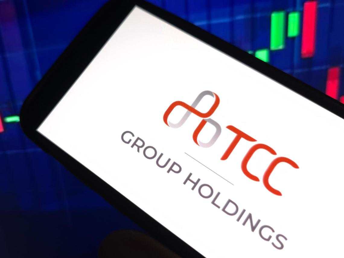 辜仲諒25元買台泥(1101)，地板價到了？淨值打8折，現在是跟著大戶抄底好時機？2大警訊先看