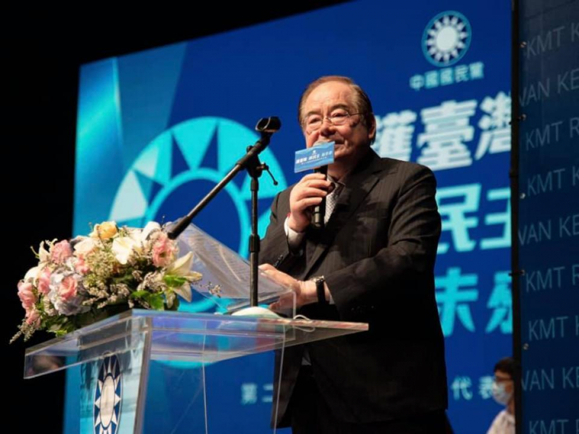 李乾龍座車被裝追蹤器稱「沒事免報警」，總統府籲立即提告讓真相水落石出…尹乃菁：國民黨手上有證據