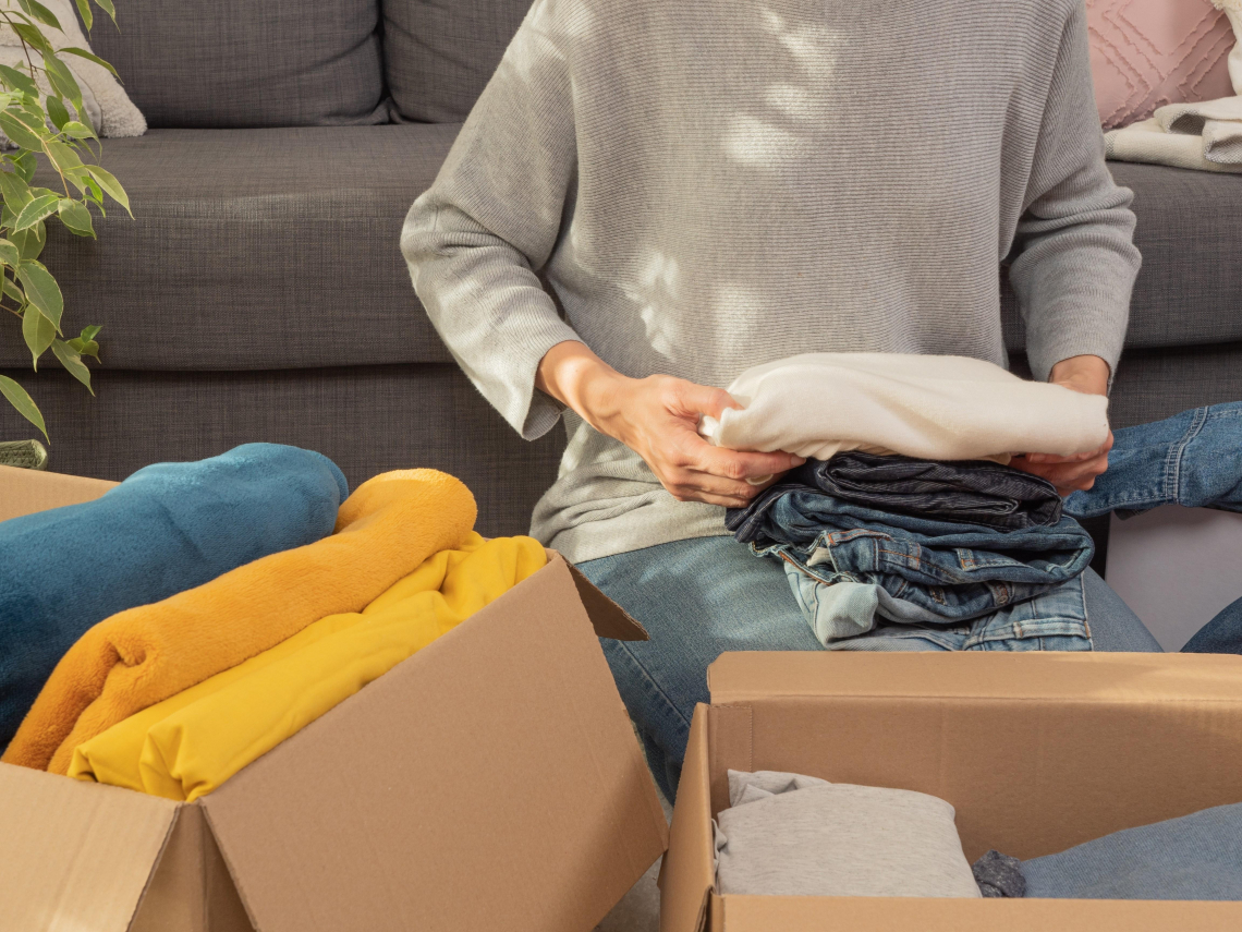 亡父是色盲，卻留下滿櫃新襯衫「各色都有」…她數到手痠才懂：真正「戒買」，是看懂自己要什麼