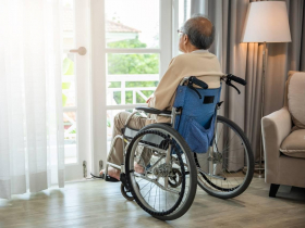 50億財產、20間店面提早過戶給獨子，老父摔成植物人拿不到一毛生活費！給天下父母的啟示：3大防護鎖保住晚年尊嚴