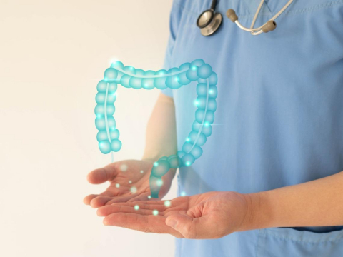 排便順暢也別大意！60歲男首照大腸鏡「藏6腫瘤」，醫曝9成腸癌從「息肉」來：這族群罹癌率高5倍