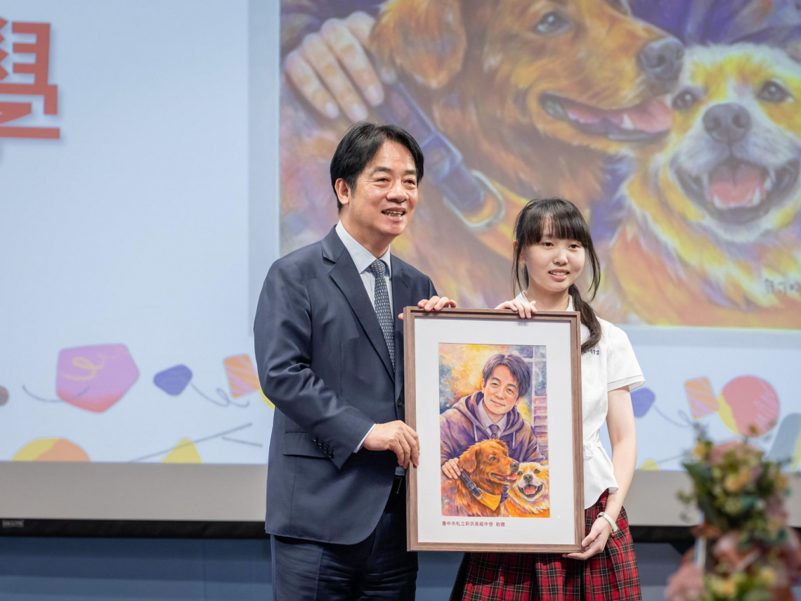 青年百億圓夢、高中職免學費、大學補助...賴清德出席新民高中校慶：政府挺學子，盼燃放熱情、一代比一代好