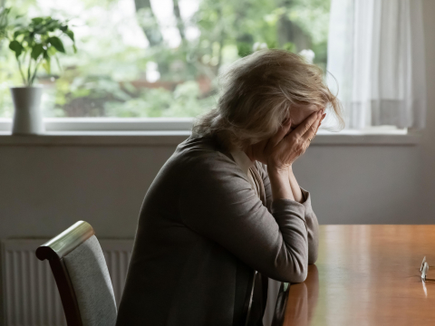 親人過世「勞退」怎麼領？她領走亡妹74萬勞退金再拋棄繼承「拒還債」…銀行提告法院這樣判