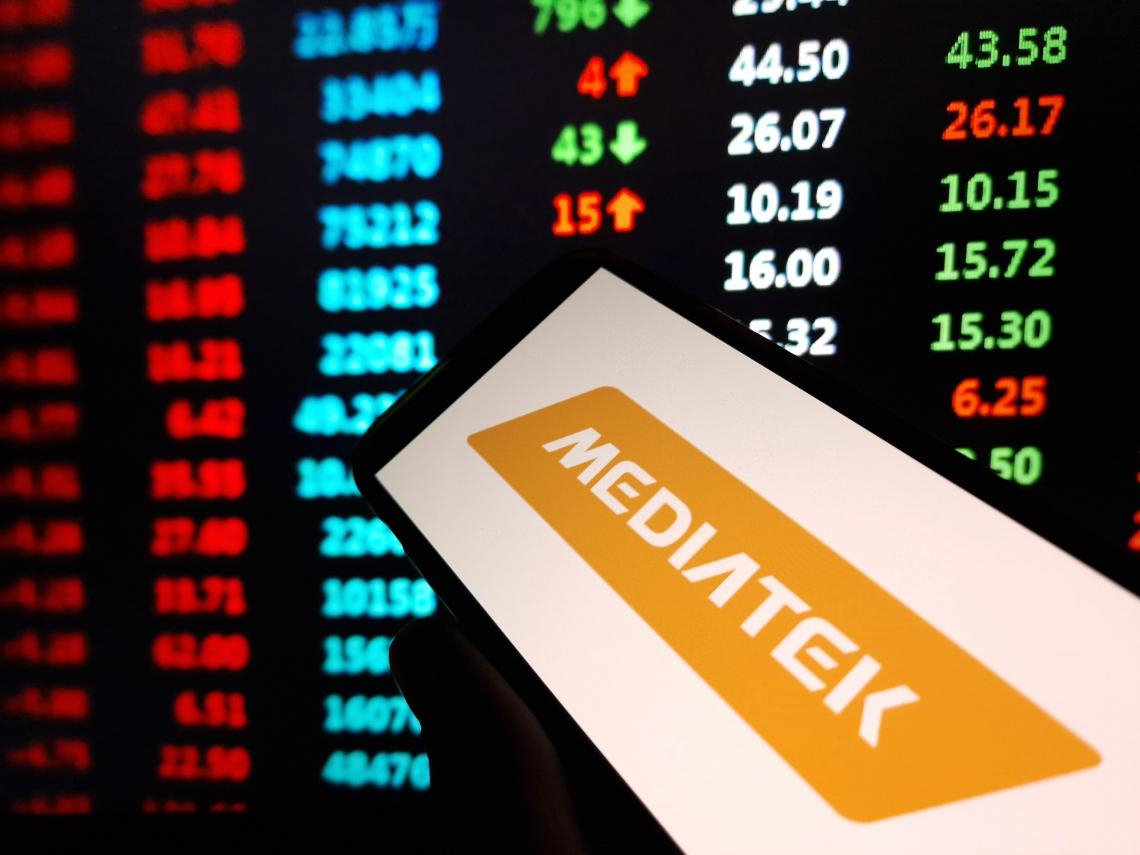 聯發科(2454)可以買嗎？1430→2090元漲停大紅棒、10天飆快5成底氣曝光！最新目標價有多少肉能吃