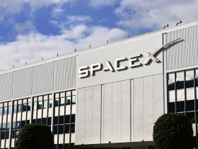 馬斯克掛在嘴邊的「太空資料中心」，SpaceX IPO文件卻說可能不會商轉…A、B股投票權差10倍有何玄機？