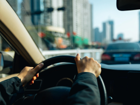 5月新制懶人包／報稅扣除額調升、終身學習券登記！油價補貼、高齡換照…6大變化一次看