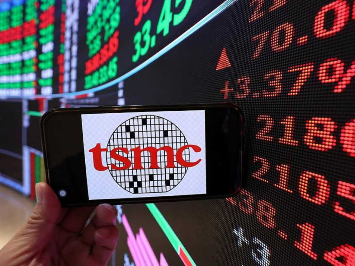 勞退分紅躺著賺！勞退基金4月靠台積電暴賺、勞工平均估領6萬「贏去年整年」...帳戶怎麼查、何時能領？